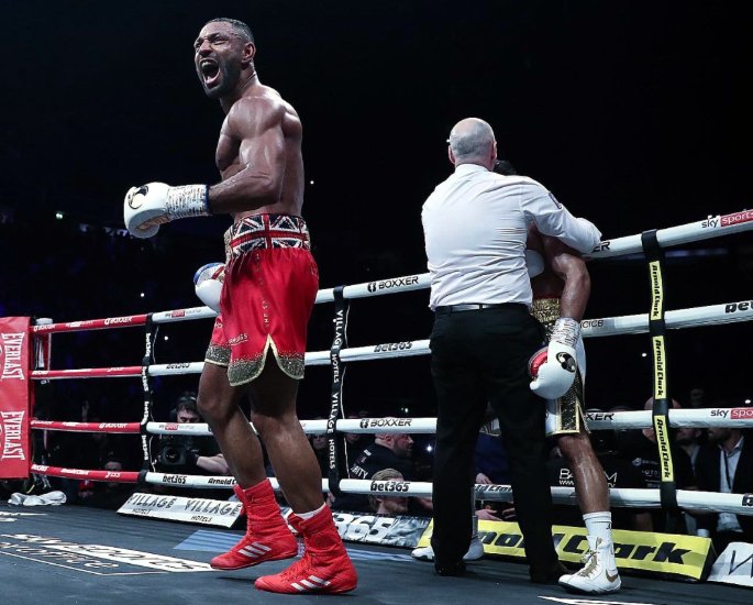 Amir Khan Loses to Kell Brook in Sixth Round - 2